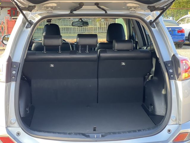 TOYOTA豐田 RAV4  第8張相片