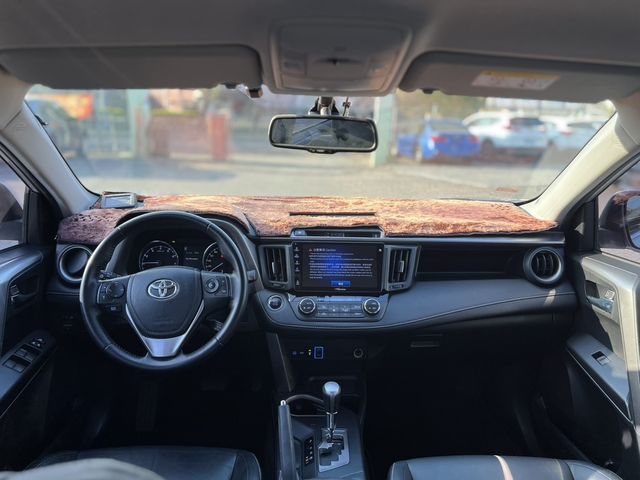 TOYOTA豐田 RAV4  第9張相片