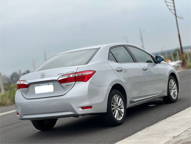 TOYOTA豐田 ALTIS  第4張相片