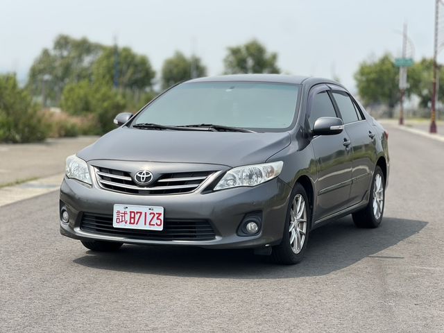 TOYOTA豐田 ALTIS  第1張相片
