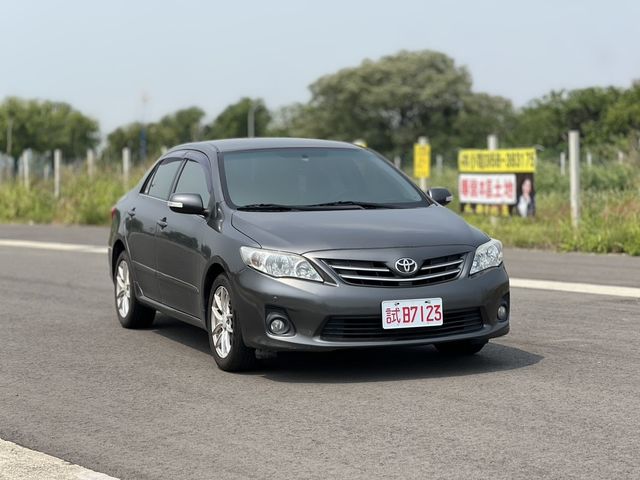 TOYOTA豐田 ALTIS  第2張相片