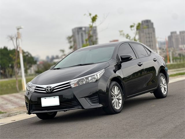 TOYOTA豐田 ALTIS  第1張相片