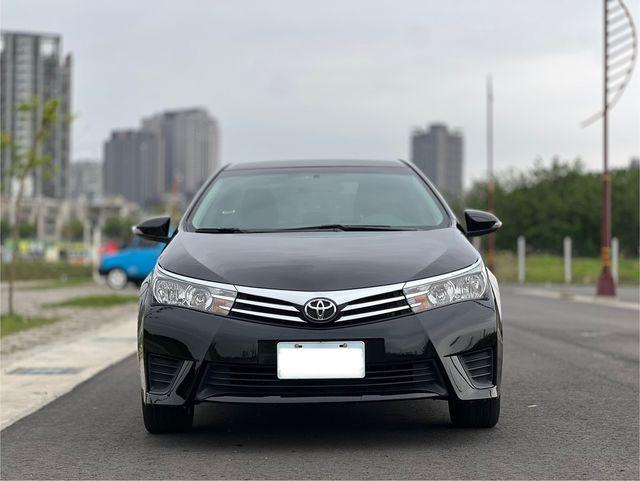 TOYOTA豐田 ALTIS  第2張相片