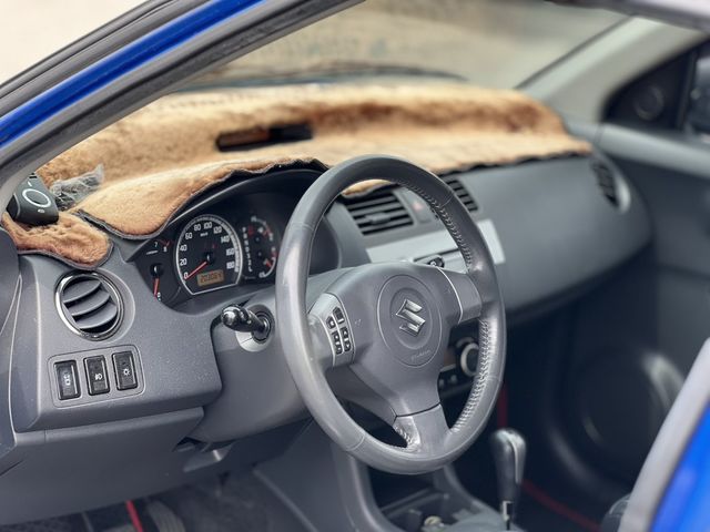 SUZUKI鈴木 SWIFT  第8張相片