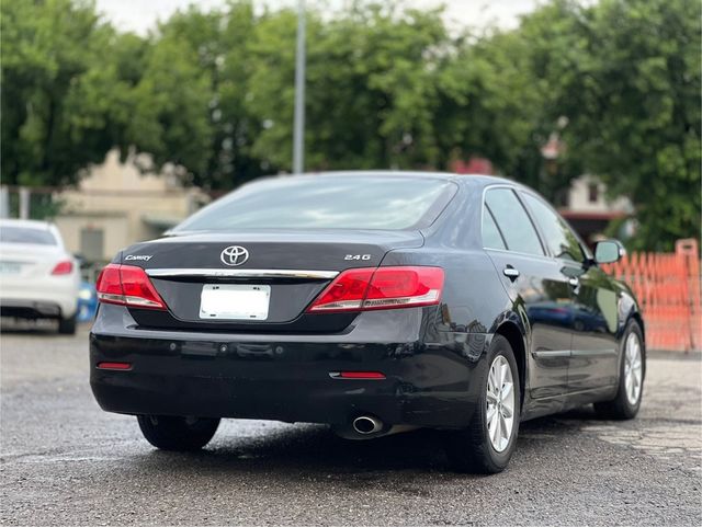 TOYOTA豐田 CAMRY  第2張相片