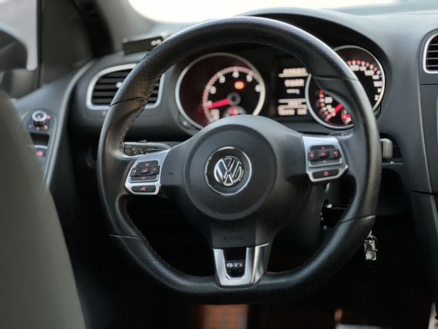 VOLKSWAGEN福斯 GOLF GTI  第13張相片