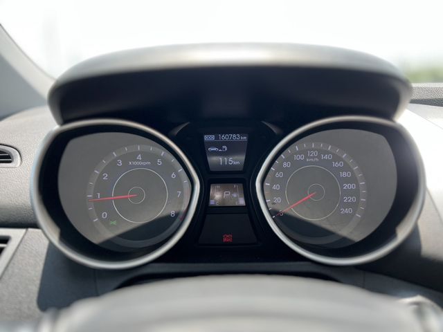 HYUNDAI現代 ELANTRA  第11張相片