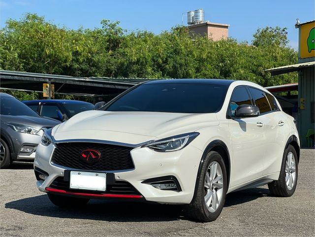 INFINITI無限 Q30  第1張相片