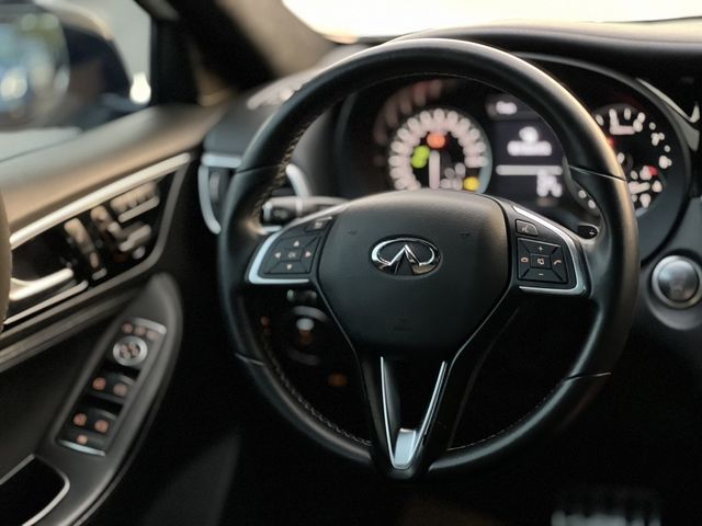 INFINITI無限 Q30  第6張相片