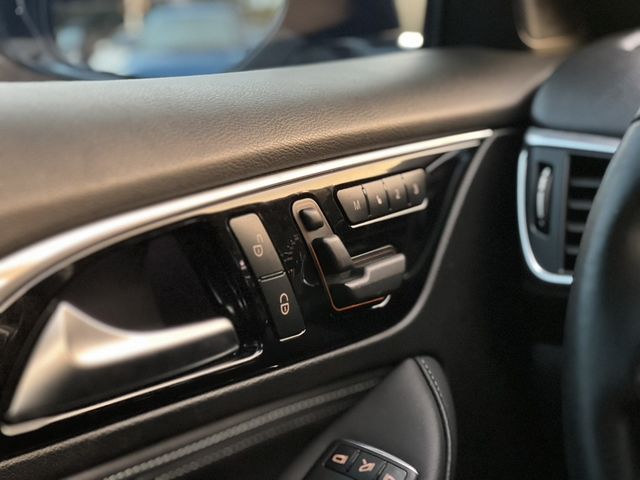 INFINITI無限 Q30  第12張相片