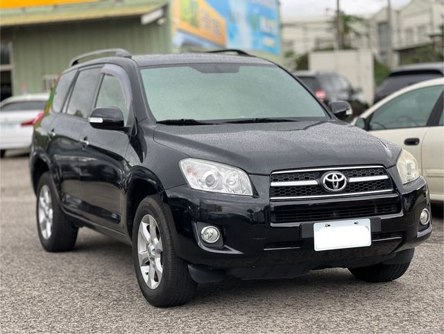 TOYOTA豐田 RAV4  第2張相片