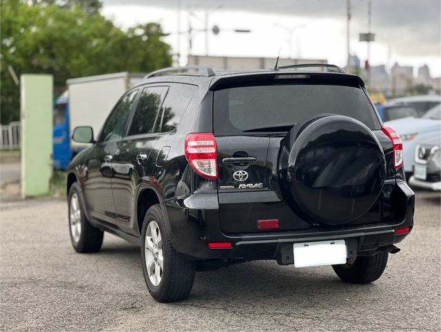 TOYOTA豐田 RAV4  第4張相片
