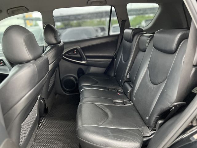 TOYOTA豐田 RAV4  第6張相片