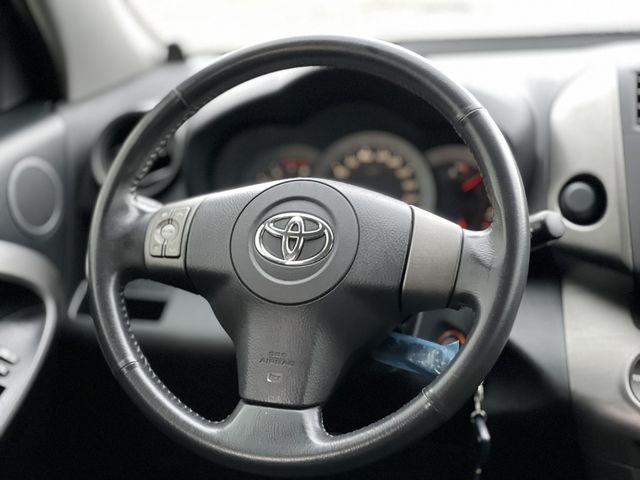 TOYOTA豐田 RAV4  第9張相片