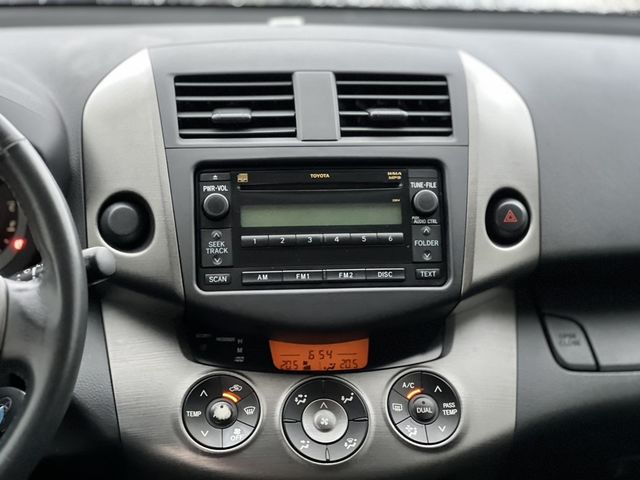 TOYOTA豐田 RAV4  第12張相片