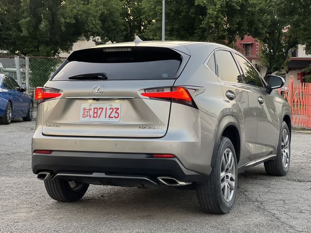 LEXUS凌志 NX200T  第3張相片
