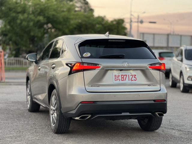 LEXUS凌志 NX200T  第4張相片