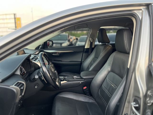 LEXUS凌志 NX200T  第13張相片