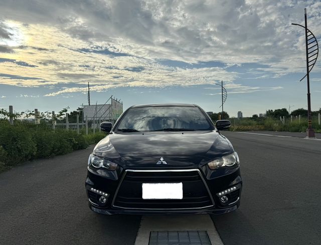 MITSUBISHI三菱 LANCER IO  第3張相片