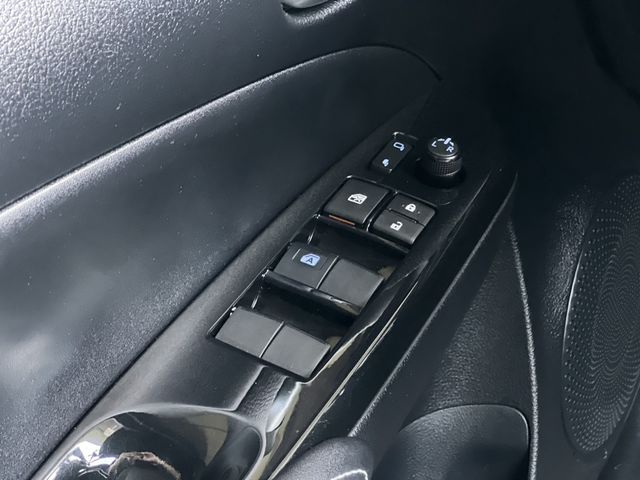 TOYOTA豐田 YARIS  第14張相片