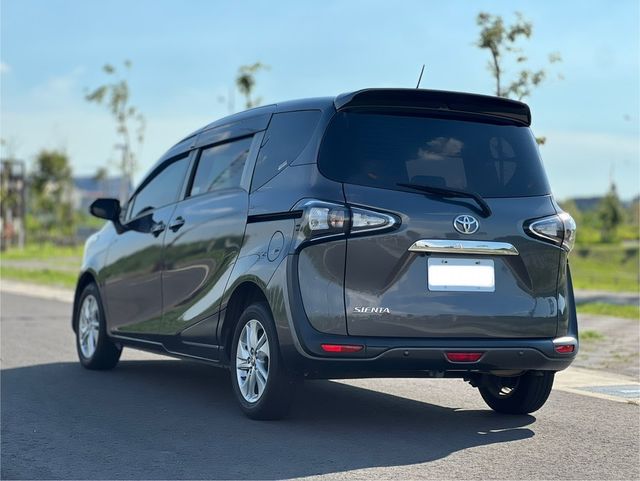 TOYOTA豐田 SIENTA  第5張相片