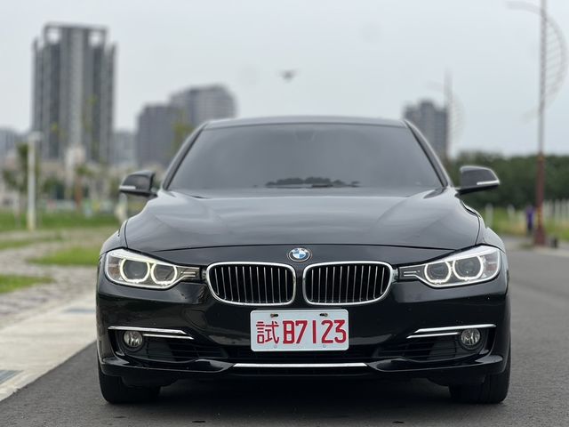 BMW寶馬 328I  第2張相片