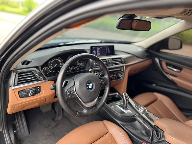 BMW寶馬 328I  第10張相片