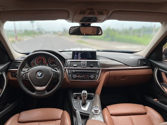 BMW寶馬 328I  第11張相片