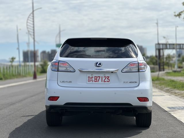 LEXUS凌志 RX450H  第5張相片