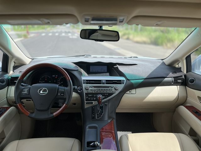 LEXUS凌志 RX450H  第13張相片