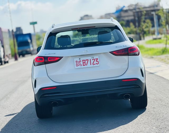 M-BENZ賓士 GLA35 AMG  第5張相片