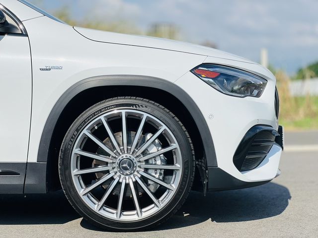 M-BENZ賓士 GLA35 AMG  第7張相片