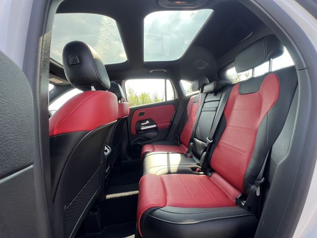 M-BENZ賓士 GLA35 AMG  第9張相片