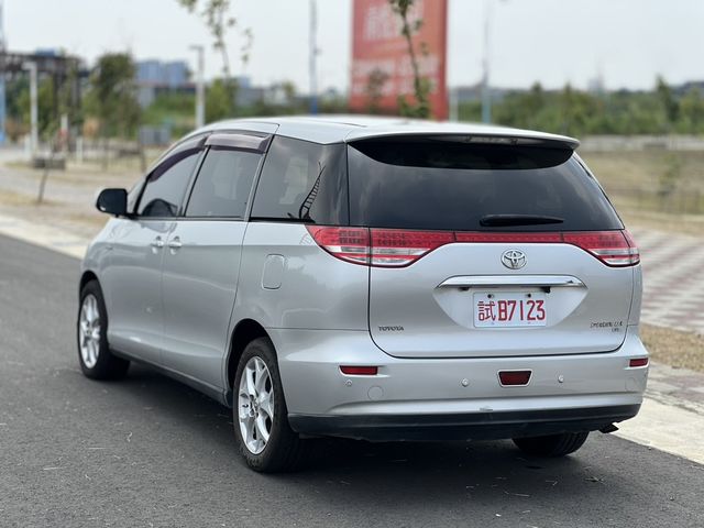 TOYOTA豐田 PREVIA  第6張相片