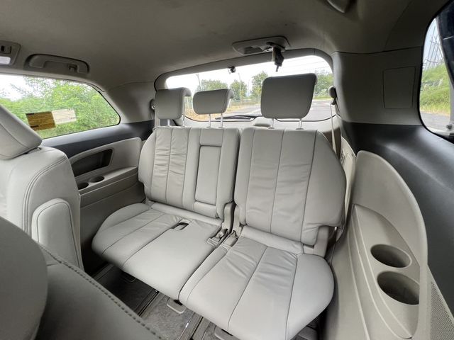 TOYOTA豐田 PREVIA  第15張相片