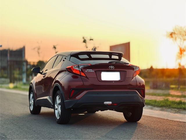TOYOTA豐田 C-HR  第6張相片