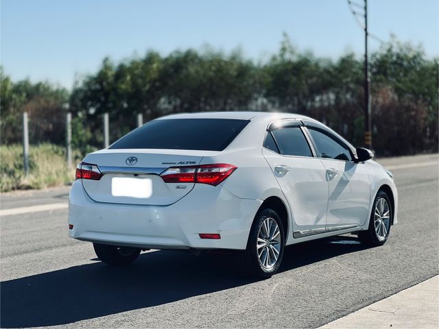 TOYOTA豐田 ALTIS  第4張相片