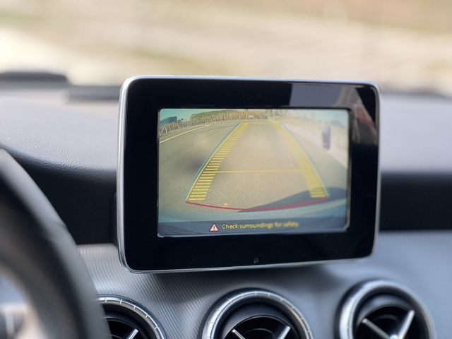 M-BENZ賓士 CLA200  第6張相片