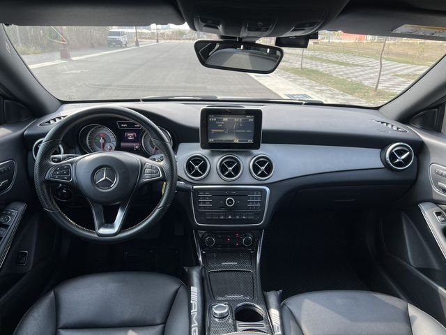 M-BENZ賓士 CLA200  第11張相片