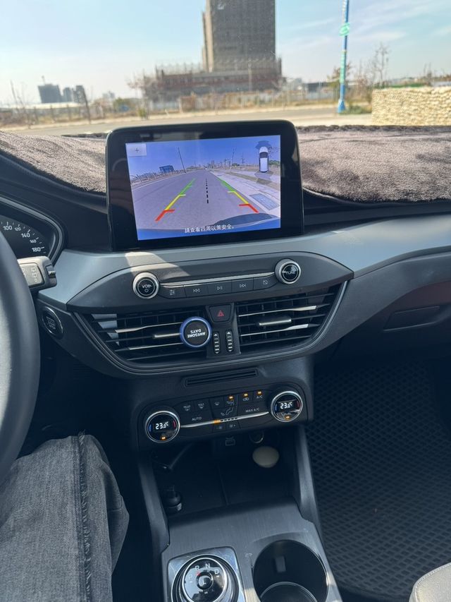 FORD福特 FOCUS  第11張相片