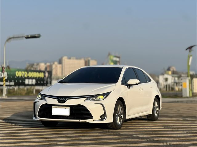 TOYOTA豐田 ALTIS  第1張相片