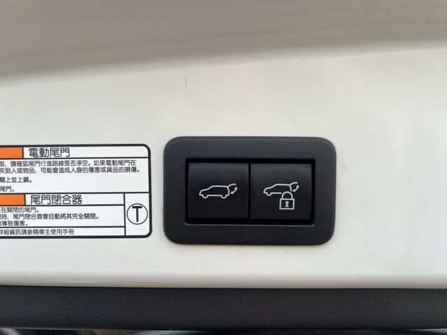 TOYOTA豐田 COROLLA CROSS HYBRID  第7張相片