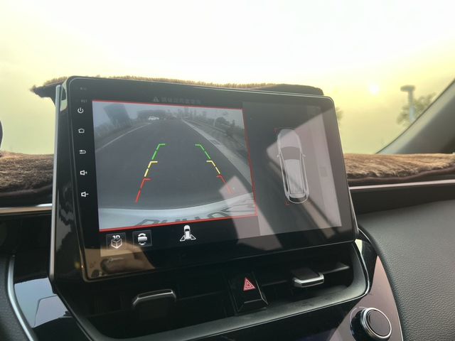 TOYOTA豐田 COROLLA CROSS HYBRID  第18張相片