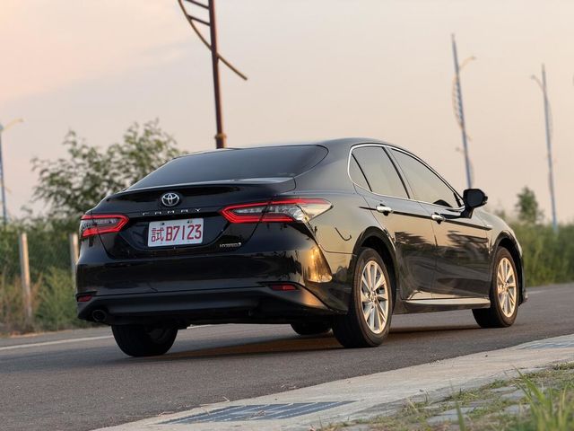 TOYOTA豐田 CAMRY HYBRID  第4張相片