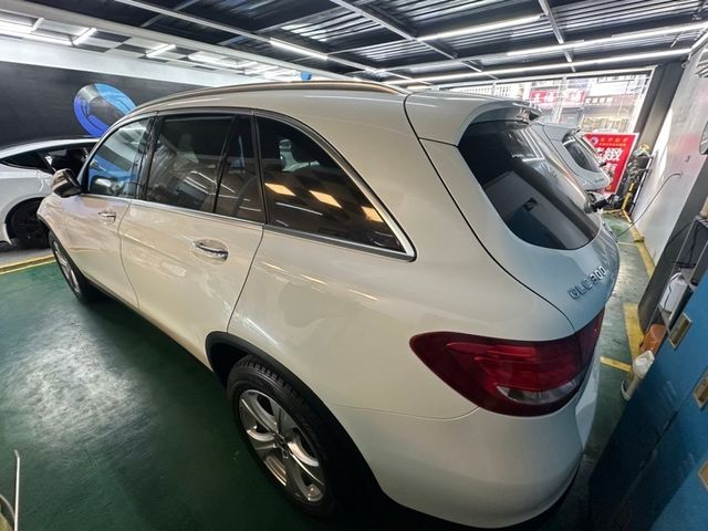 M-BENZ賓士 GLC300  第4張相片