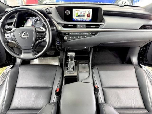 LEXUS凌志 ES300H  第5張相片