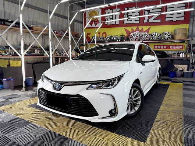 TOYOTA豐田 COROLLA ALTIS HYBRID  第1張相片