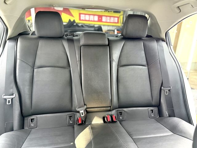 TOYOTA豐田 COROLLA ALTIS HYBRID  第10張相片