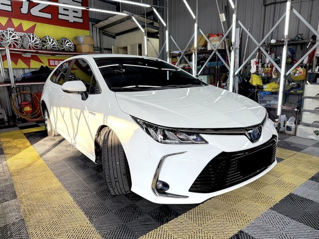 TOYOTA豐田 COROLLA ALTIS HYBRID  第18張相片