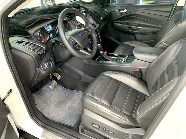 FORD福特 KUGA  第14張相片